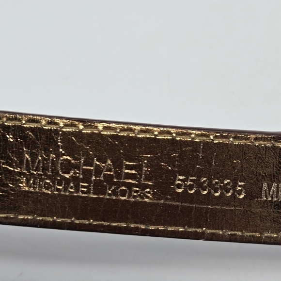MICHAEL KORS BROWN LEATHER BELT GOLD TONE BUCKLE BELT HOLES WOMEN MEDIUM CLASSIC - Picture 8 of 16